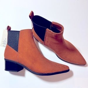A New Day Cognac and Black Memory Foam Pointed Toe Ankle Size 8.5 Boots